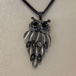 Elegant Silver and Black Owl Pendant Necklace